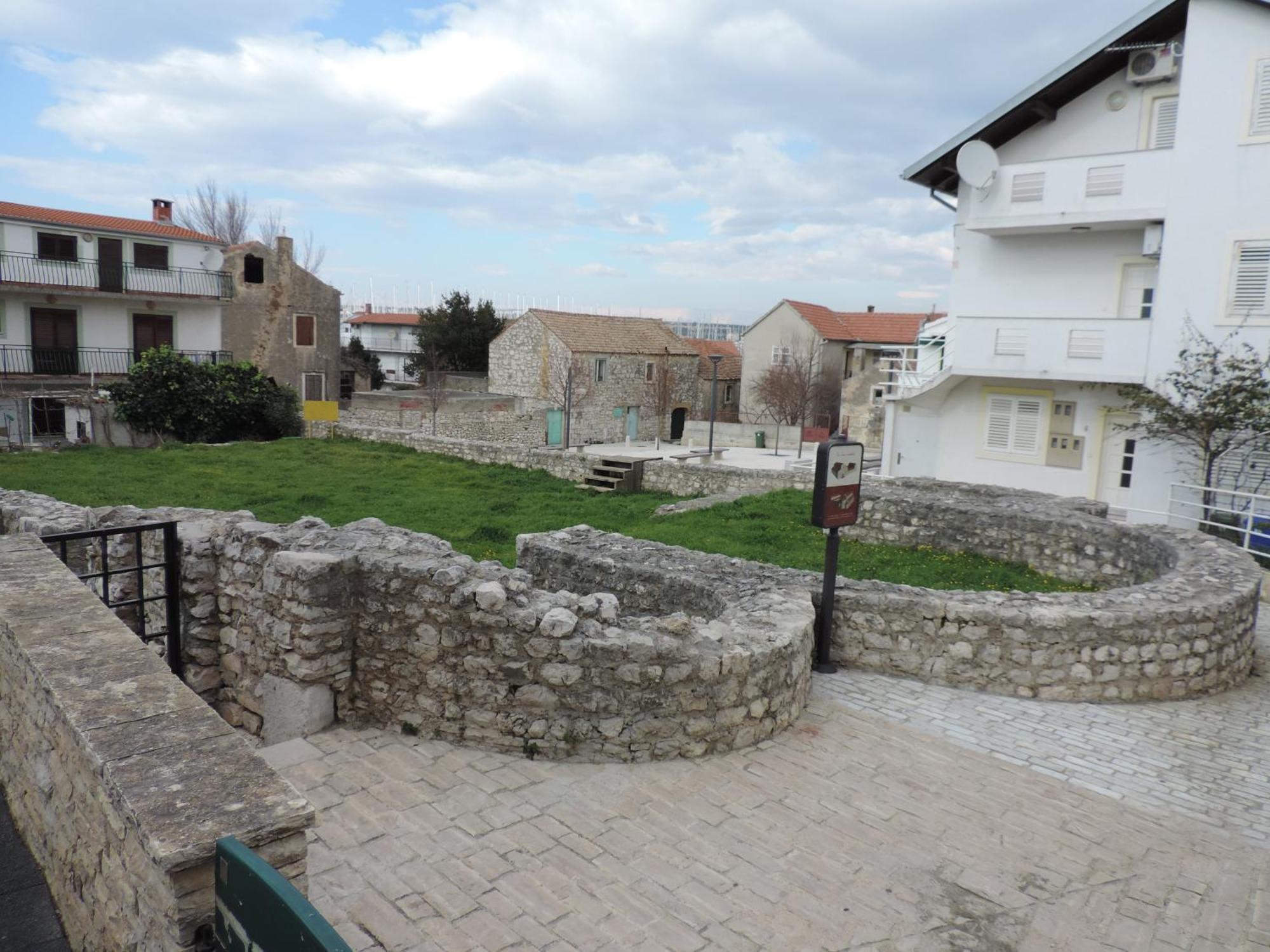 Apartments Lori Biograd Na Moru Bagian luar foto