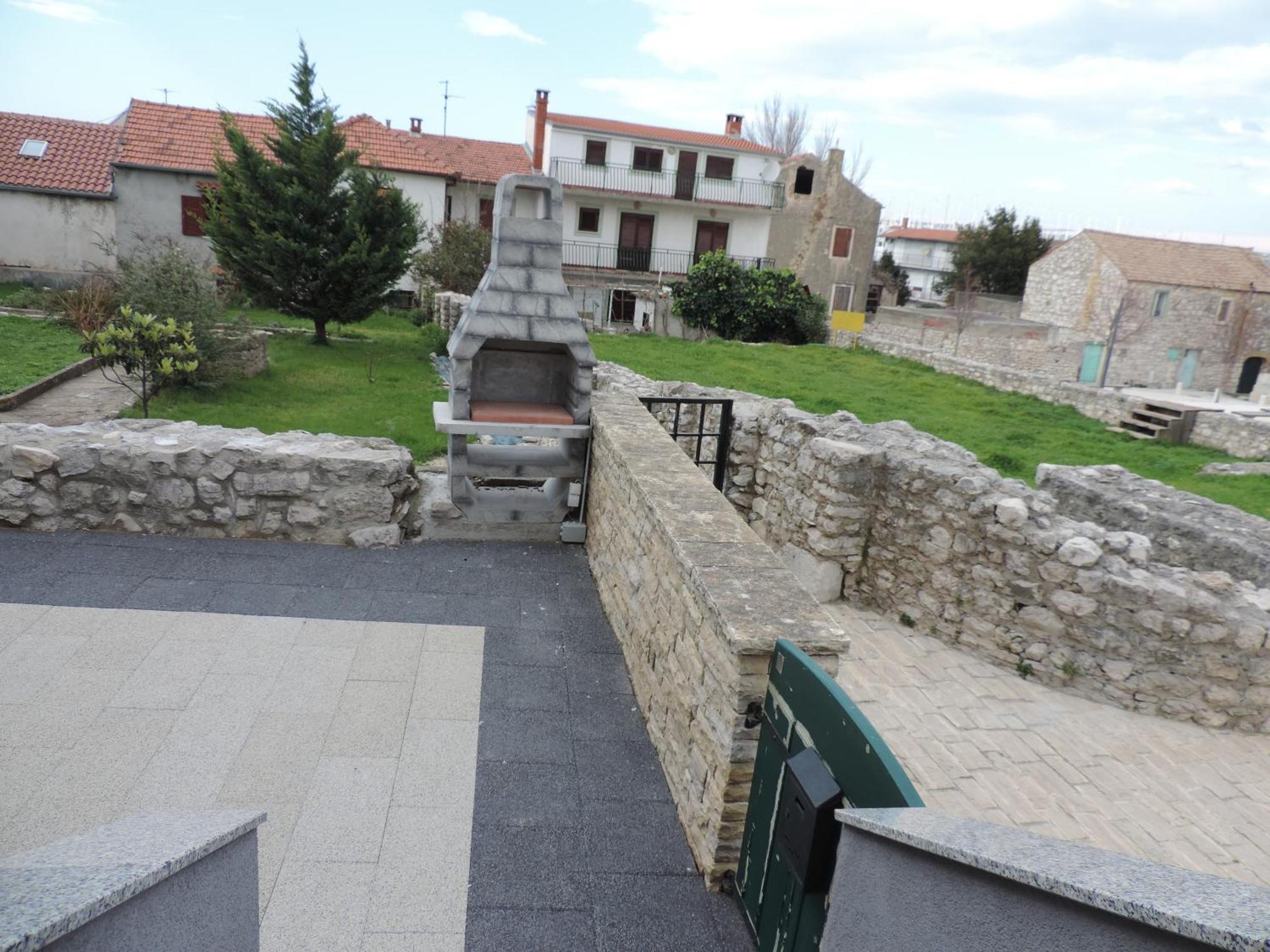 Apartments Lori Biograd Na Moru Bagian luar foto