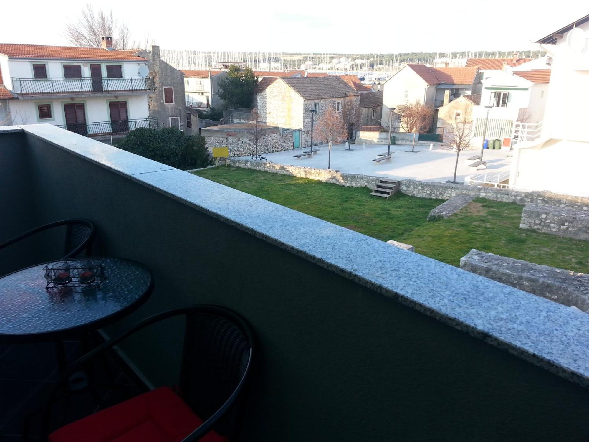 Apartments Lori Biograd Na Moru Ruang foto