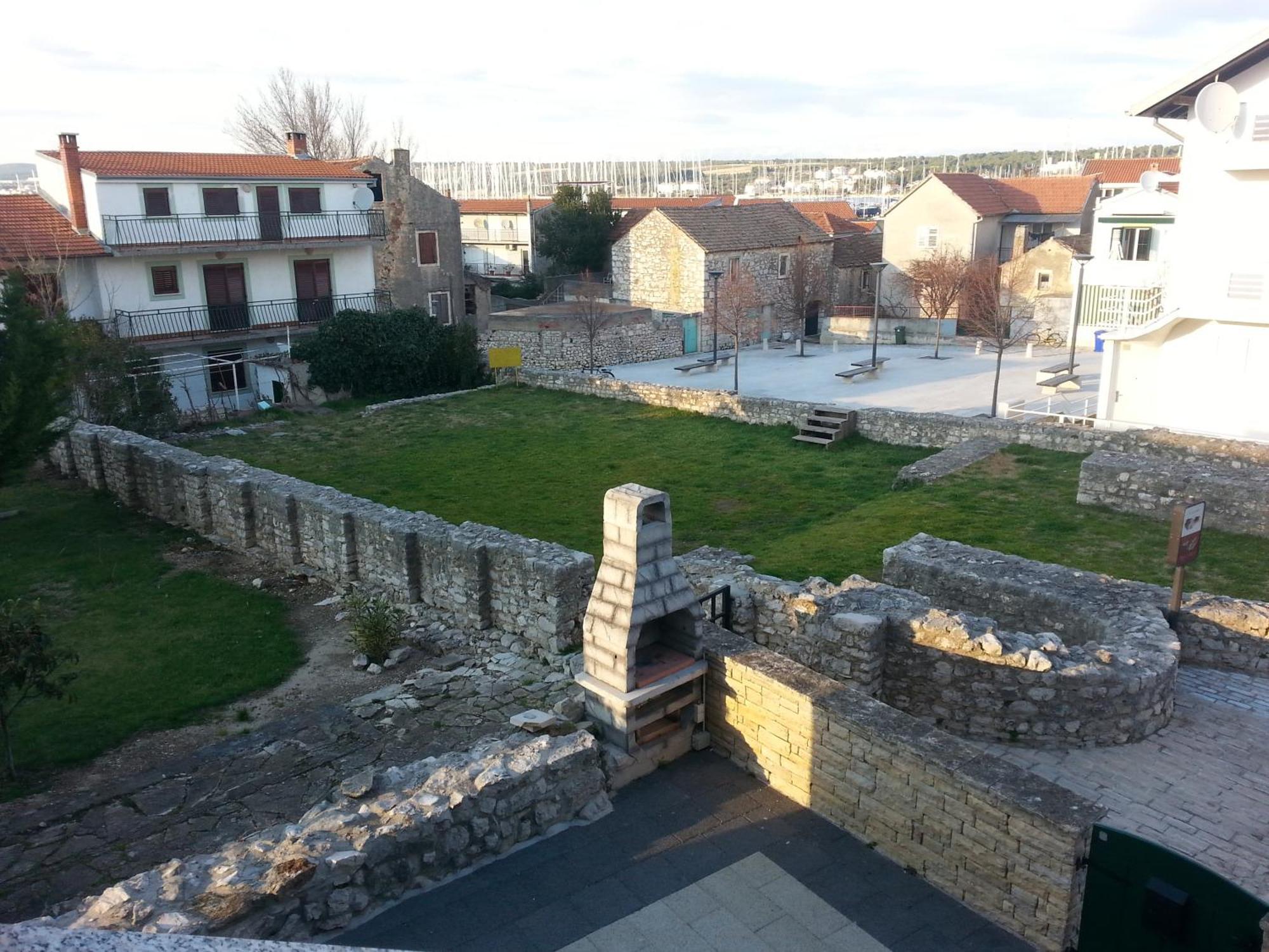 Apartments Lori Biograd Na Moru Ruang foto